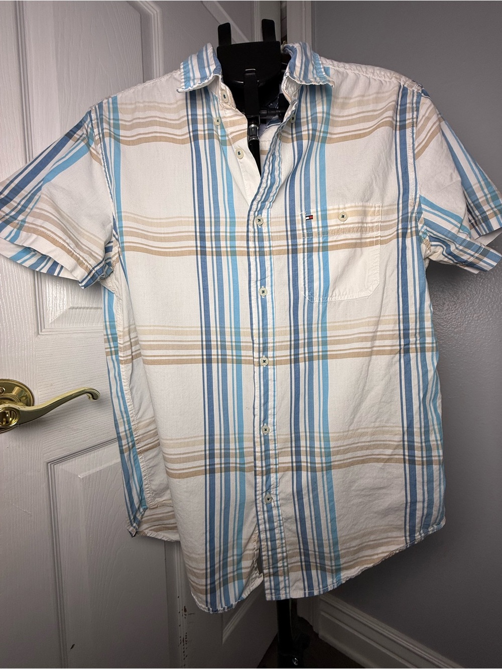 Tommy Hilfiger White, Light Blue & Tan Plaid Short-Sleeve Button-Down Shirt